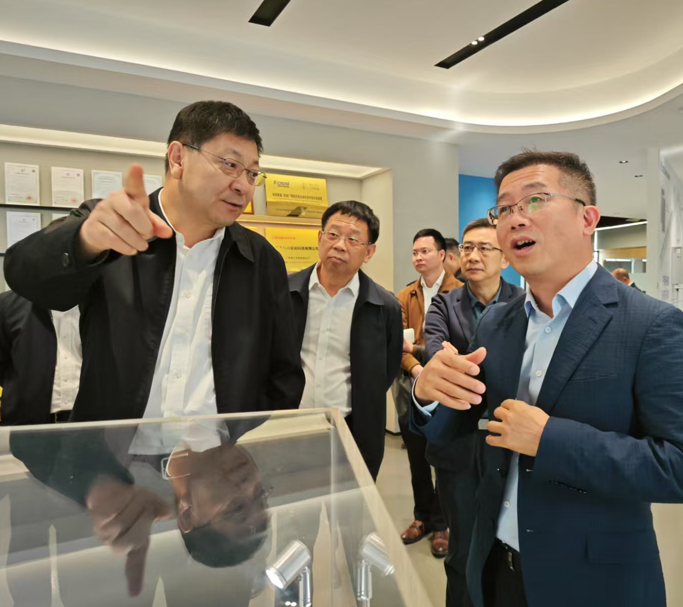 佛山市長白濤同志帶隊到科伺調研